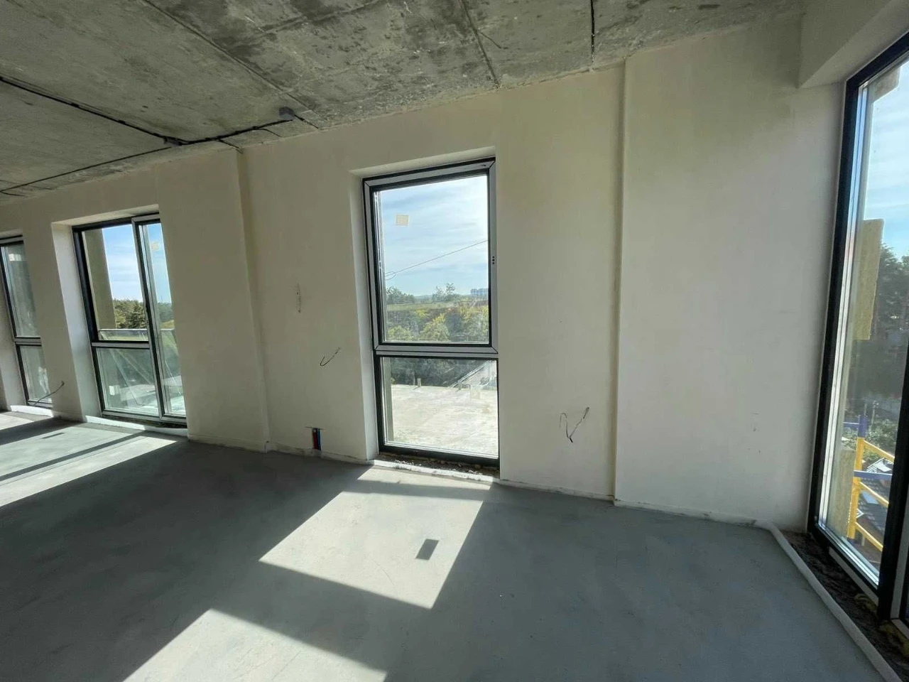 Apartment for Sale in ЮТЛАНДІЯ Residence - 3, Owner