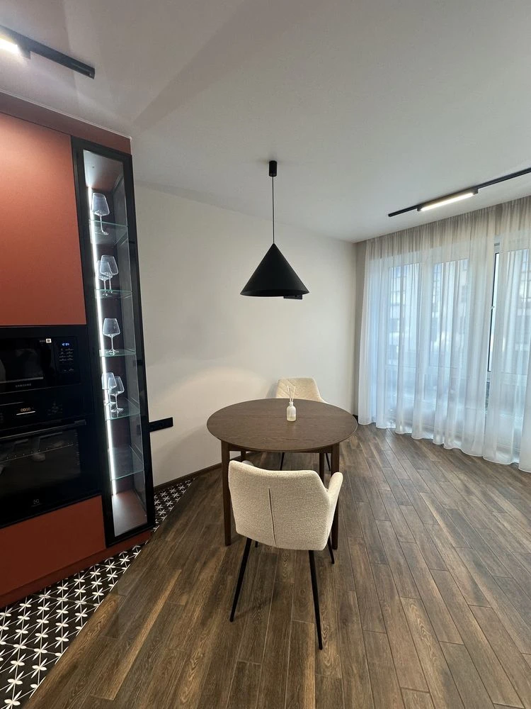 One-bedroom apartment with a kitchen of 21 square meters and individual gas heating