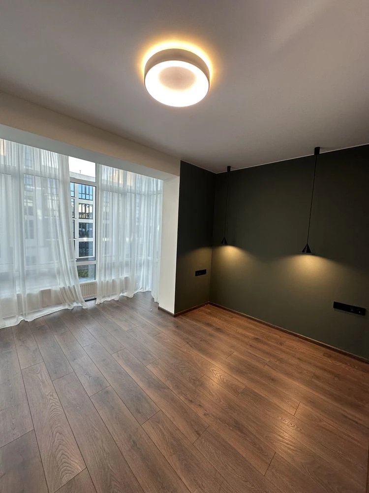 One-bedroom apartment with a kitchen of 21 square meters and individual gas heating