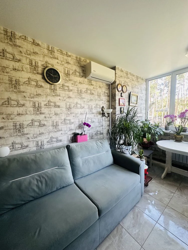Spacious Euro-apartment with minimal taxes