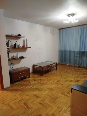Продається квартира.Торг!!