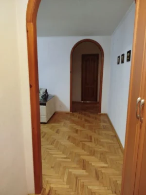Продається квартира.Торг!!