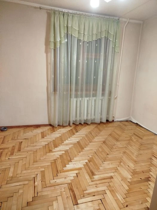 Продається квартира.Торг!!