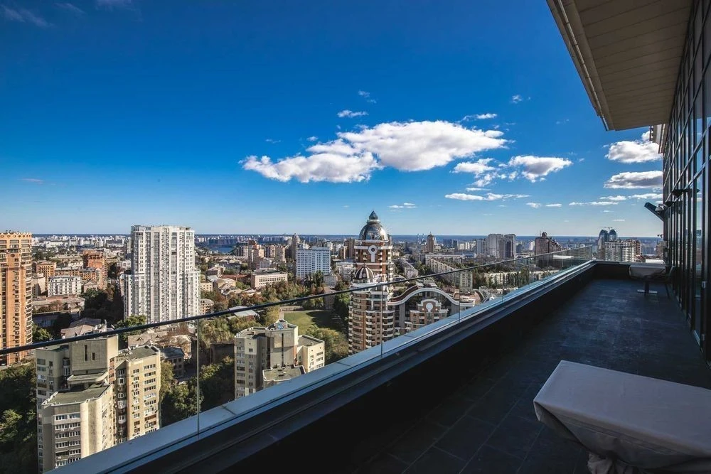 For sale 4-room penthouse 265 m2 in the residential complex Jack House, Lesi Ukrain Blvd.