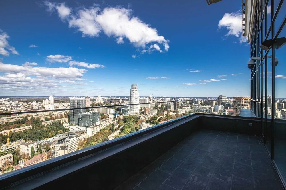 For sale 4-room penthouse 265 m2 in the residential complex Jack House, Lesi Ukrain Blvd.