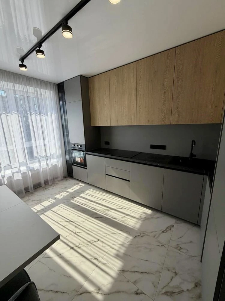 For Sale: Central 2-bedroom apartment. Newly renovated, never lived in.