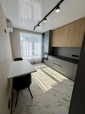 For Sale: Central 2-bedroom apartment. Newly renovated, never lived in.