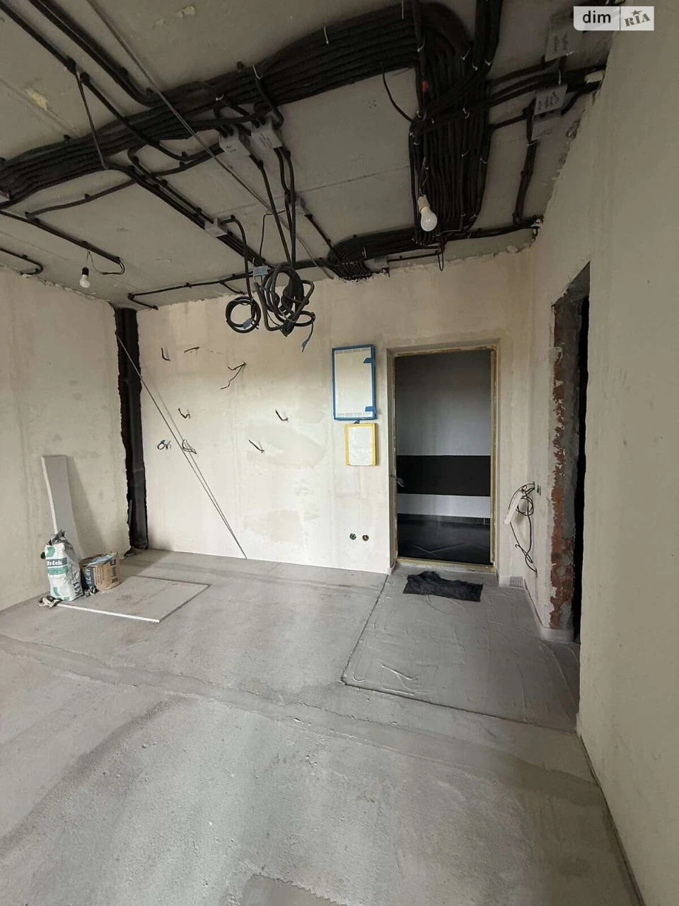 Apartment for Sale in Romanivka