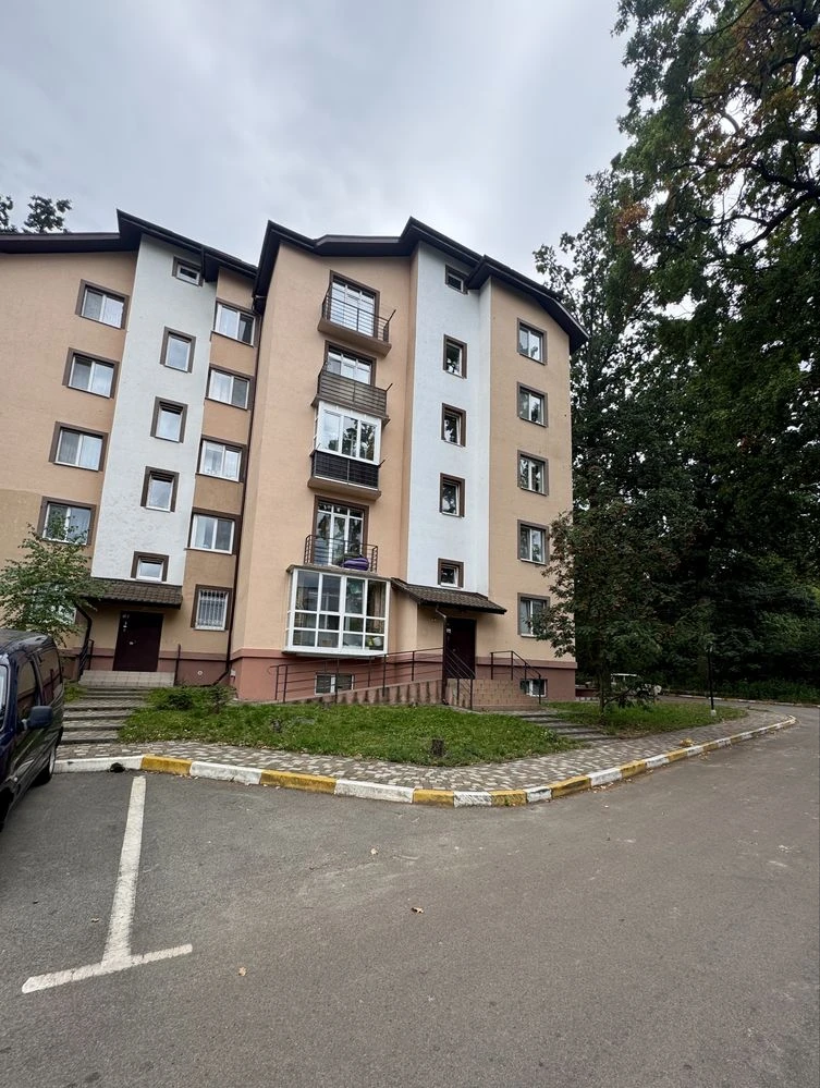 Продаж квартири з ремонтом 2 кімнати
