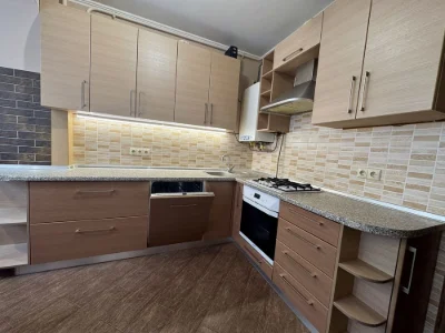 Продаж квартири з ремонтом 2 кімнати