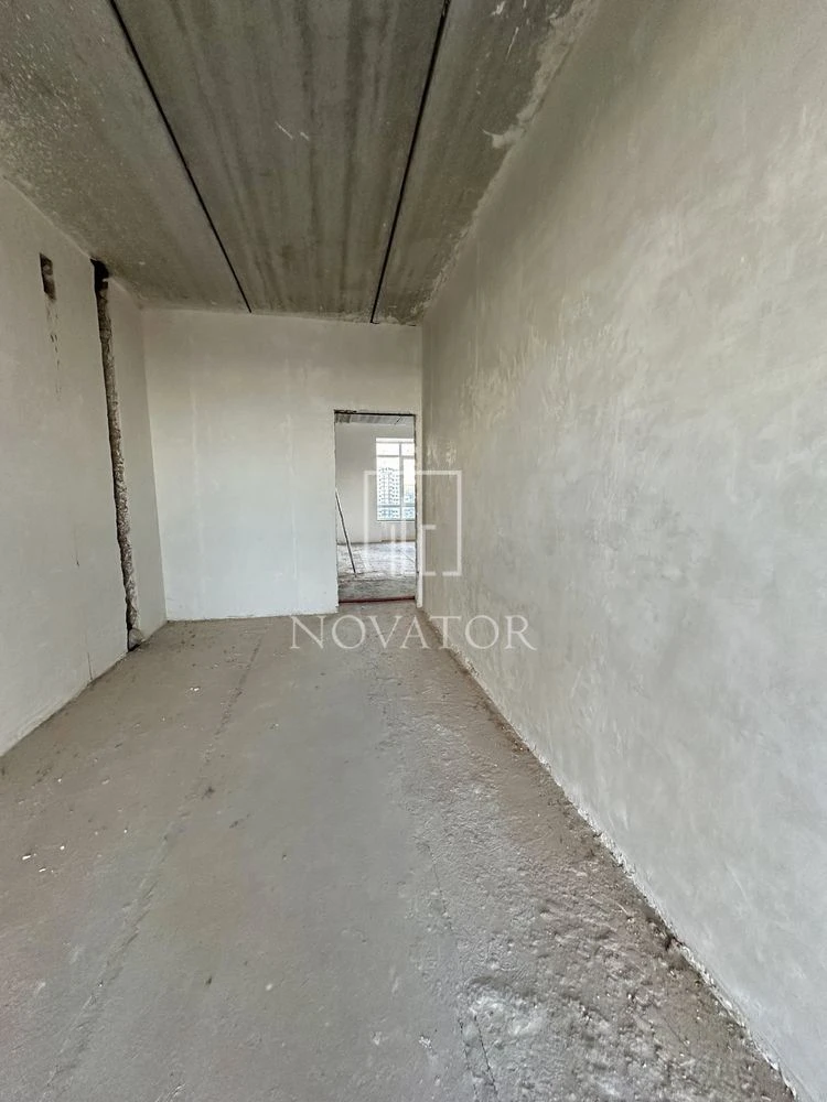 Spacious penthouse with a large panoramic terrace.