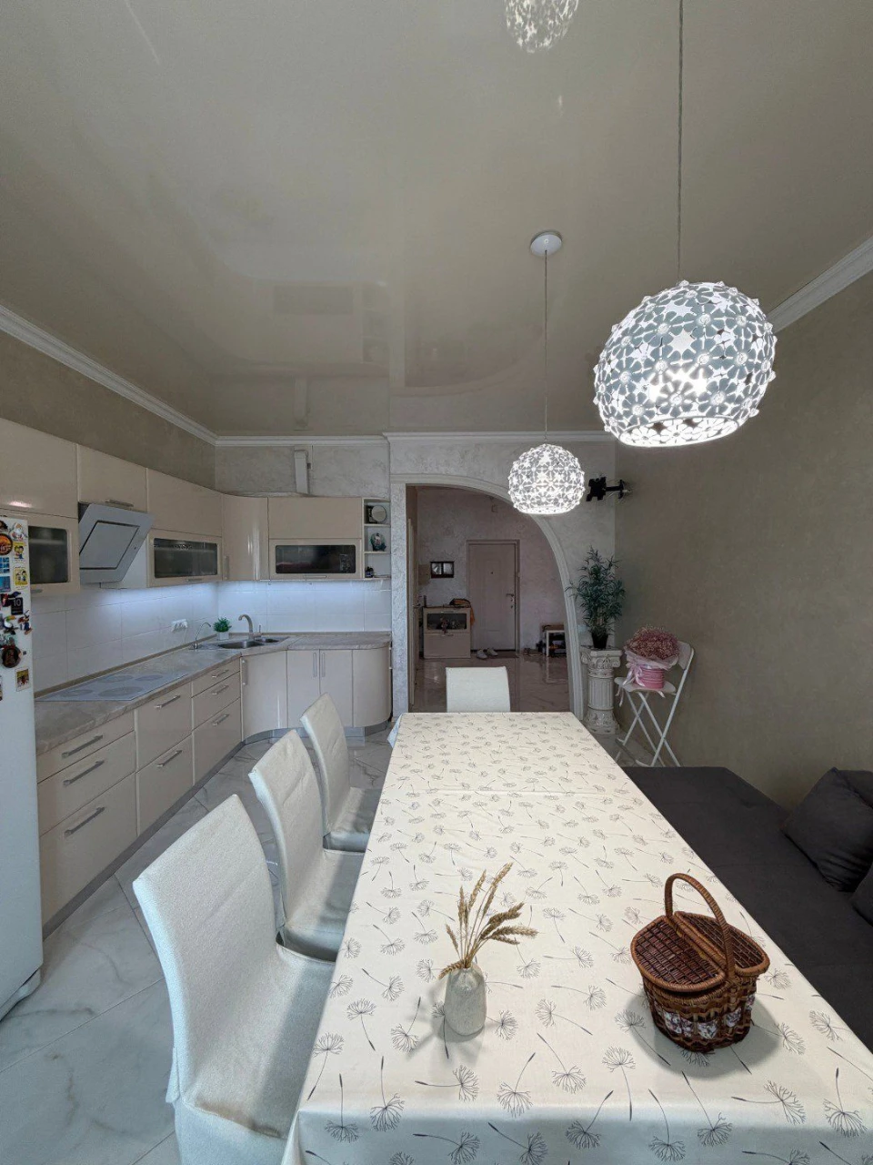 For Sale: Large 2-bedroom apartment, 90 m2, with high-quality renovation! Irpin, in