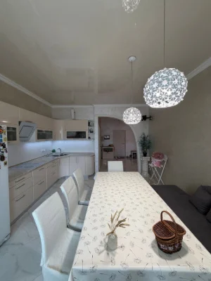 For Sale: Large 2-bedroom apartment, 90 m2, with high-quality renovation! Irpin, in
