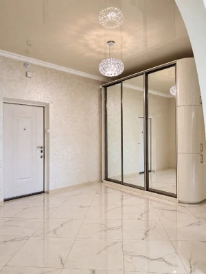 For Sale: Large 2-bedroom apartment, 90 m2, with high-quality renovation! Irpin, in