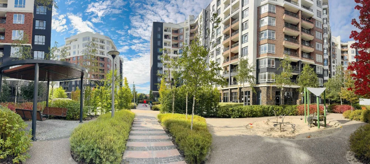 Продаю простору 2-квартиру 61.5 м² в розстрочку на 48 міс