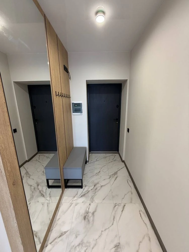 Продажа 2-комнатной квартиры в центре Ирпеня