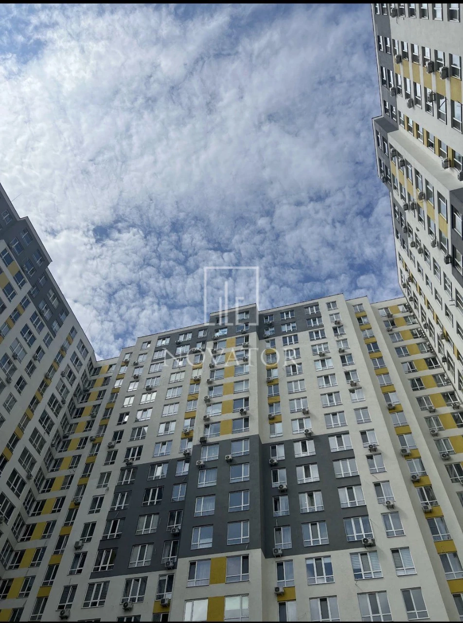 GREAT PRICE! FOR SALE Large 3-bedroom apartment in Irpin in a settled residential complex.
