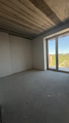 Готова компактна  квартира з балконом в топовий локації.Чудо