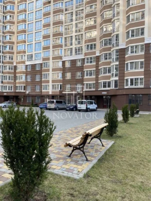 Продам простору та комфортну квартиру