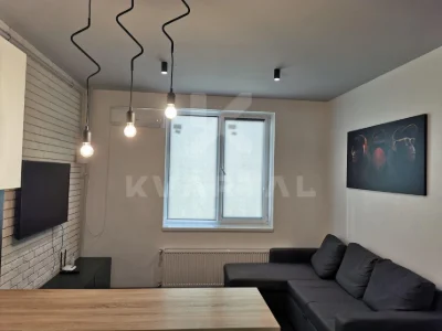 Продаж 1-к квартири з кухнею-вітальнею. Газове опалення
