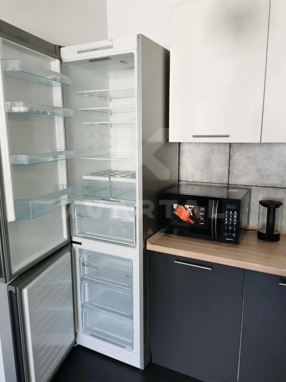 Продаж 1-к квартири з кухнею-вітальнею. Газове опалення