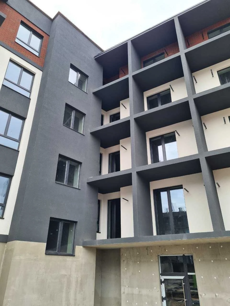 Продам компактну 1к квартиру без комісії для покупця.