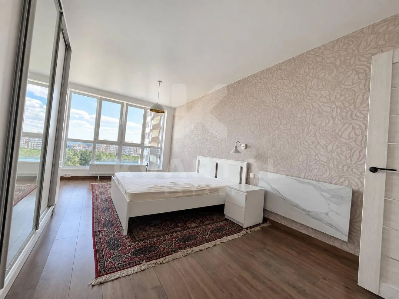 Продажа 1-комнатной квартиры 48,2 кв. м с ремонтом в ЖК "Чехов-Парк", Ирпень