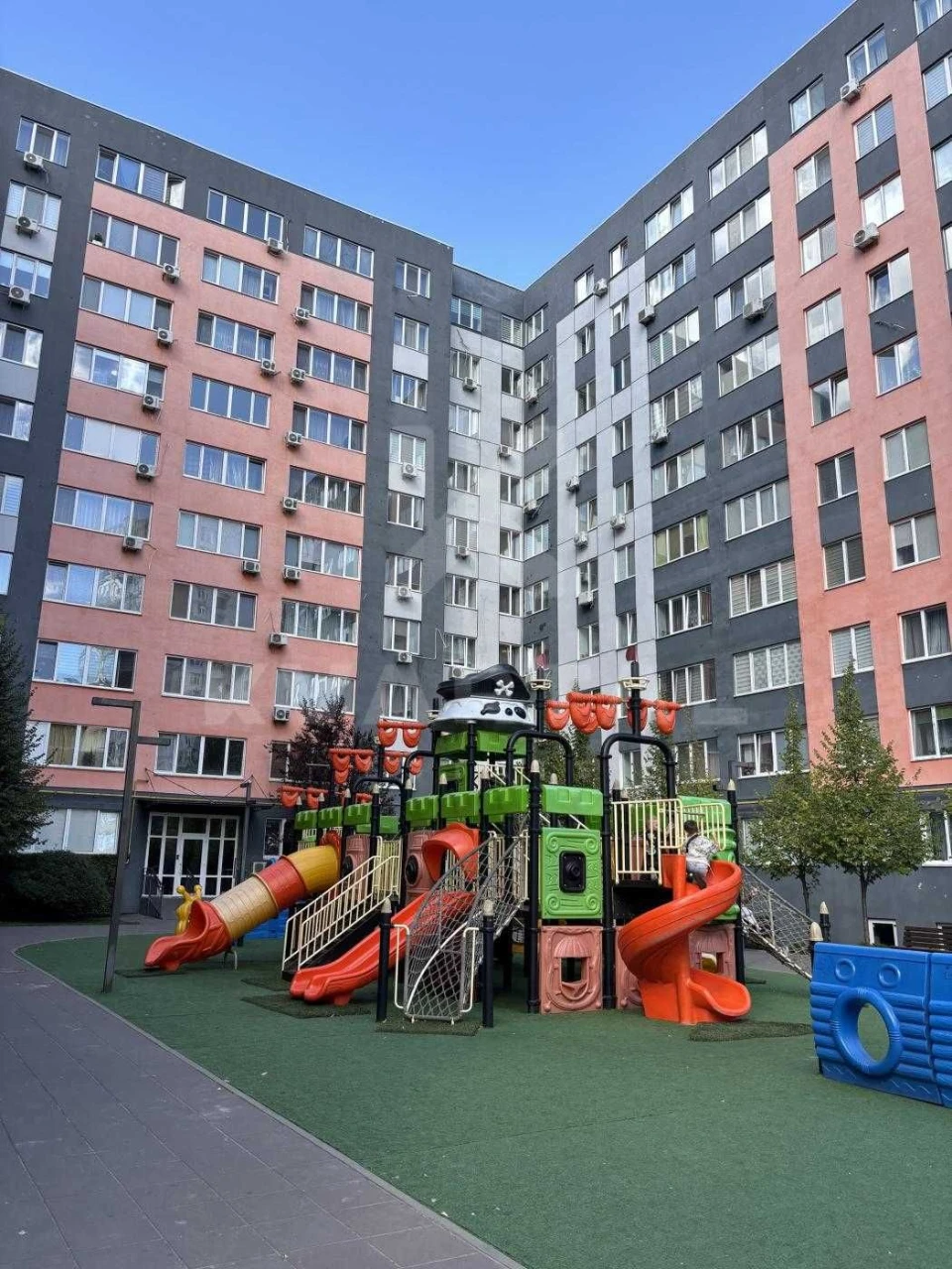 Продажа просторной 3-комнатной квартиры (87 м2) в удобном месте