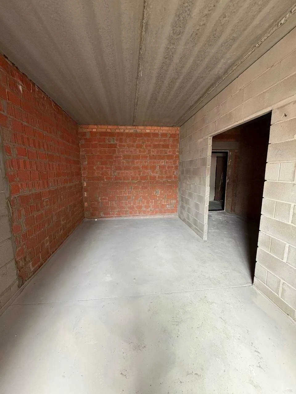 For Sale: 1-room studio apartment in the center of Irpin, ЖК Kvart