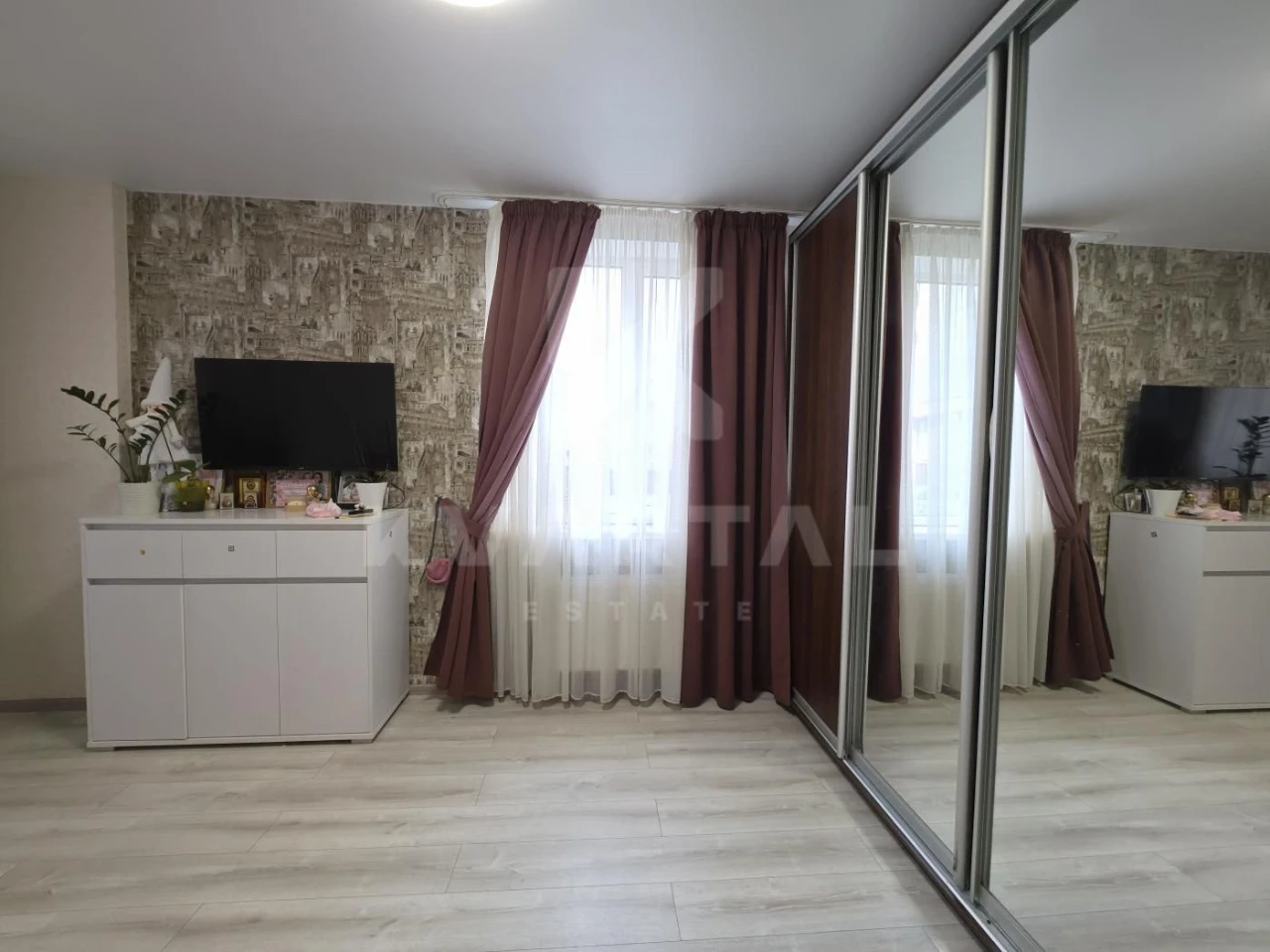 Продаж 2-кімнатної квартири площею 61 м2 в Ірпені біля Центр