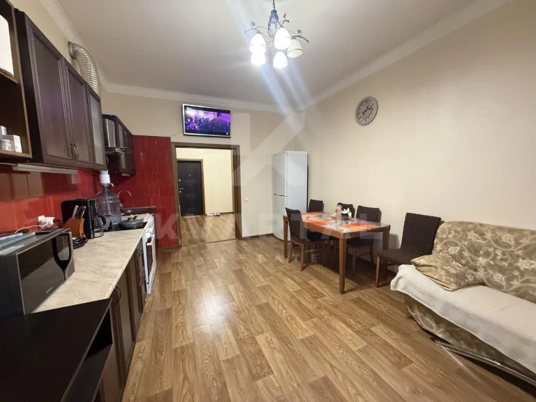 Продаж 2-х кімнатна квартира 90м2 /Ірпінь