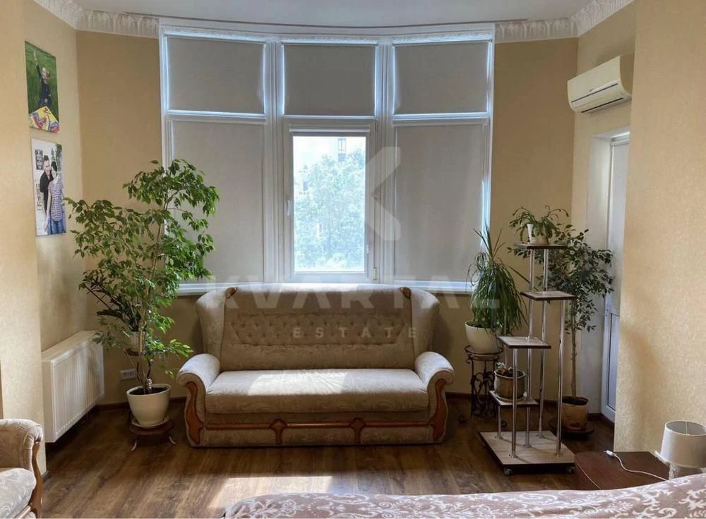Продаж 2-х кімнатна квартира 90м2 /Ірпінь