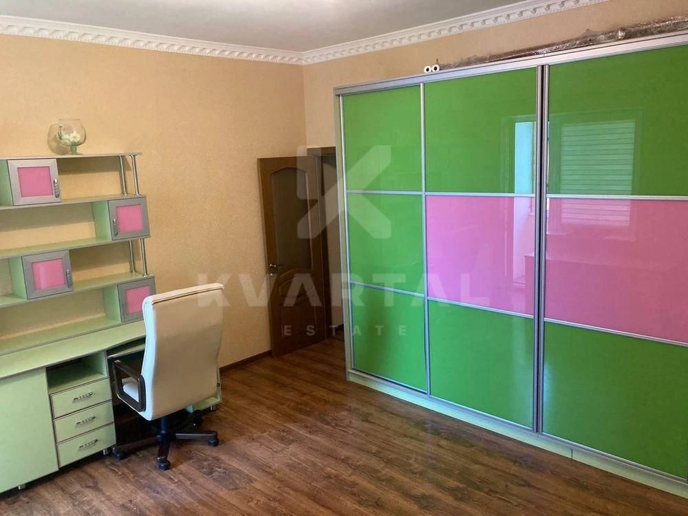 Продаж 2-х кімнатна квартира 90м2 /Ірпінь