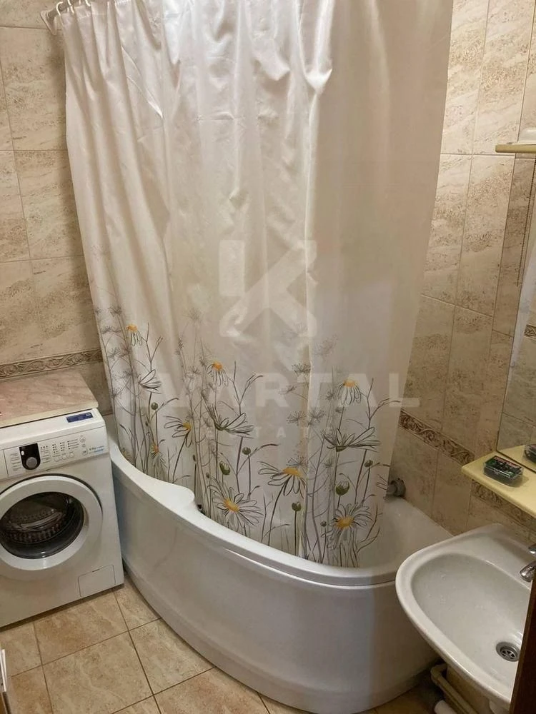 Продаж 2-х кімнатна квартира 90м2 /Ірпінь