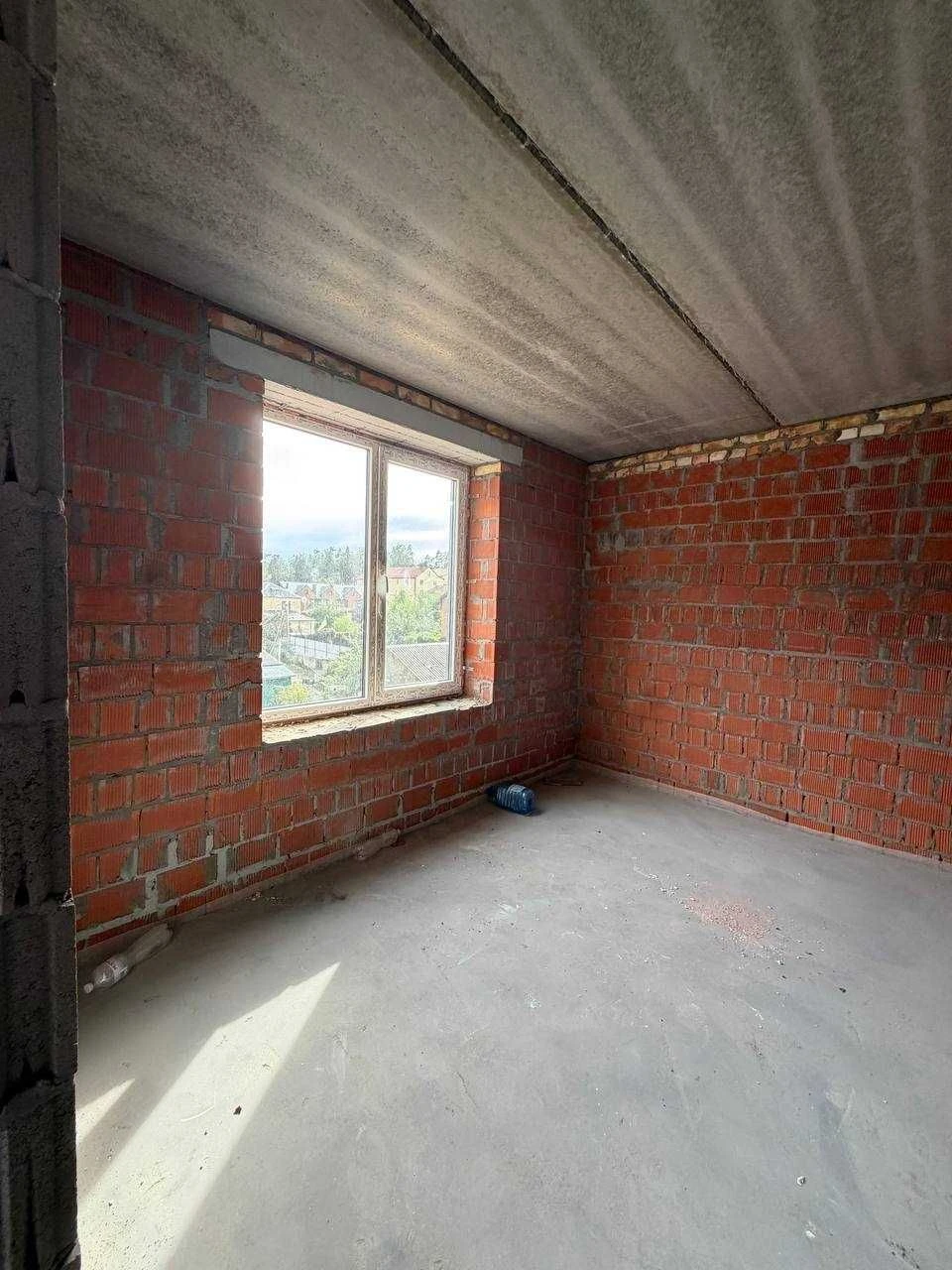 Продаж нової 1-кімнатної квартири 37,1 м² у ЖК «Квартал Собо