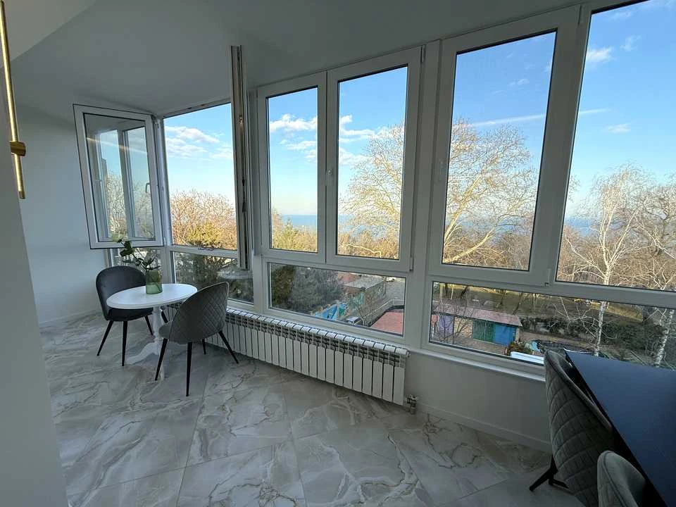 Apartment. Odesa, Chornomorska Street.