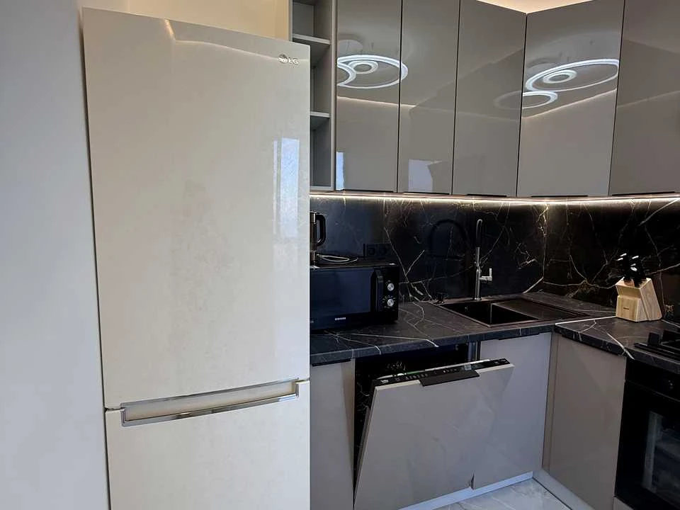 Apartment. Odesa, Chornomorska Street.