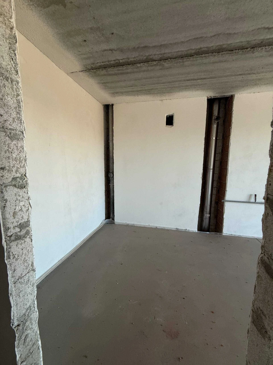 Продаж нової 1-кімнатної квартири 39,83 м² у ЖК «BURGUNDIA 3