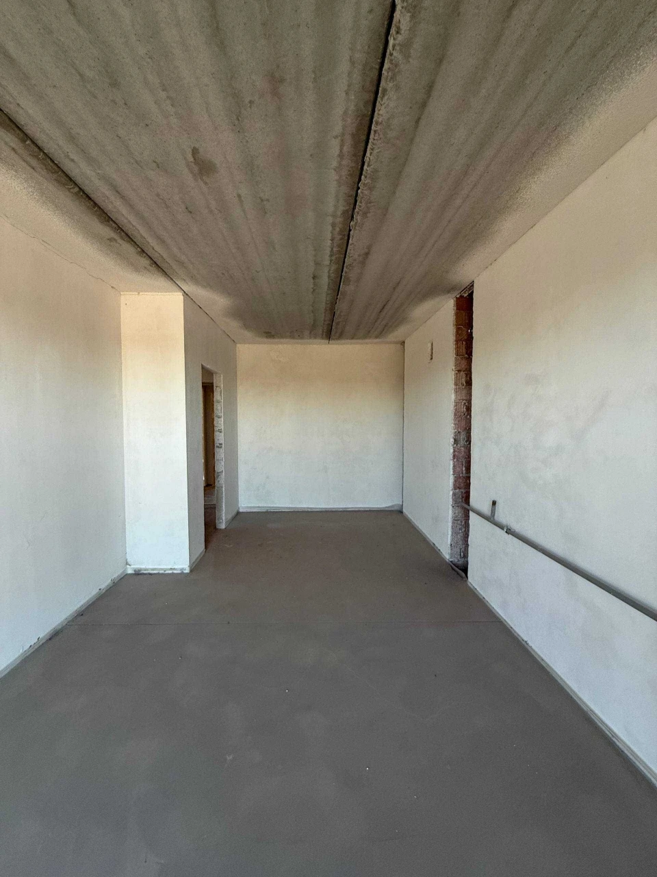 Продаж нової 1-кімнатної квартири 39,83 м² у ЖК «BURGUNDIA 3