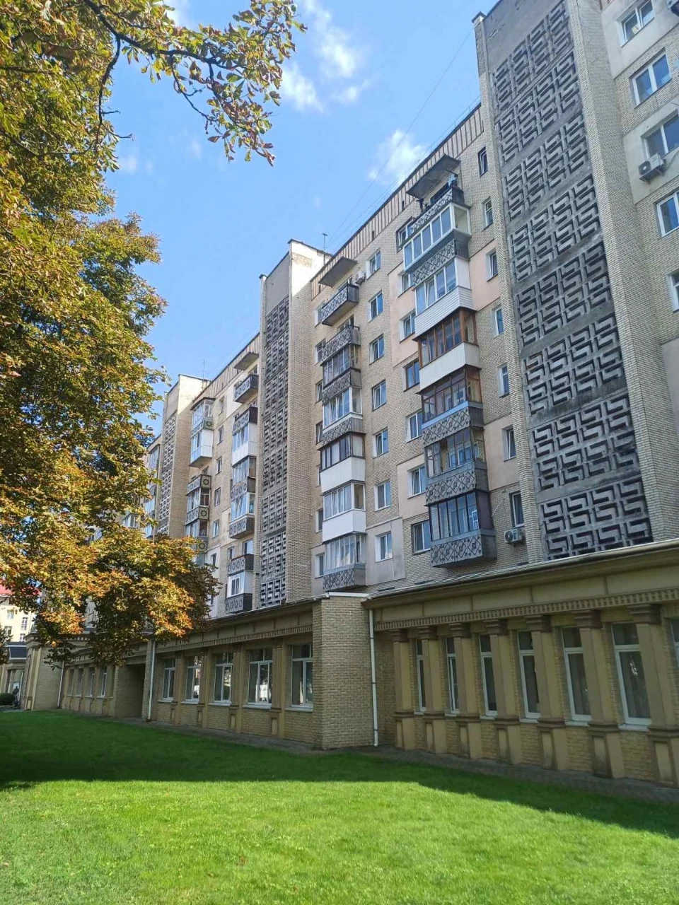 Квартира в центре города Ирпень. Индивидуальное отопление.