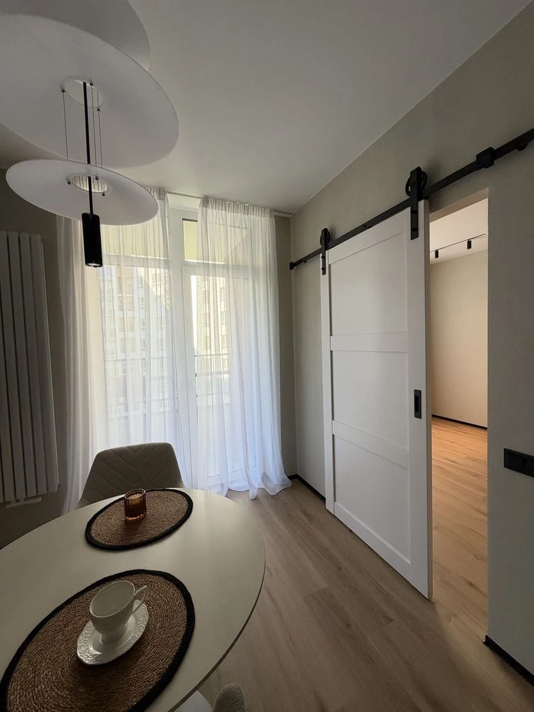 Продаж 1к кв 5 поверх. Новий  ремонт