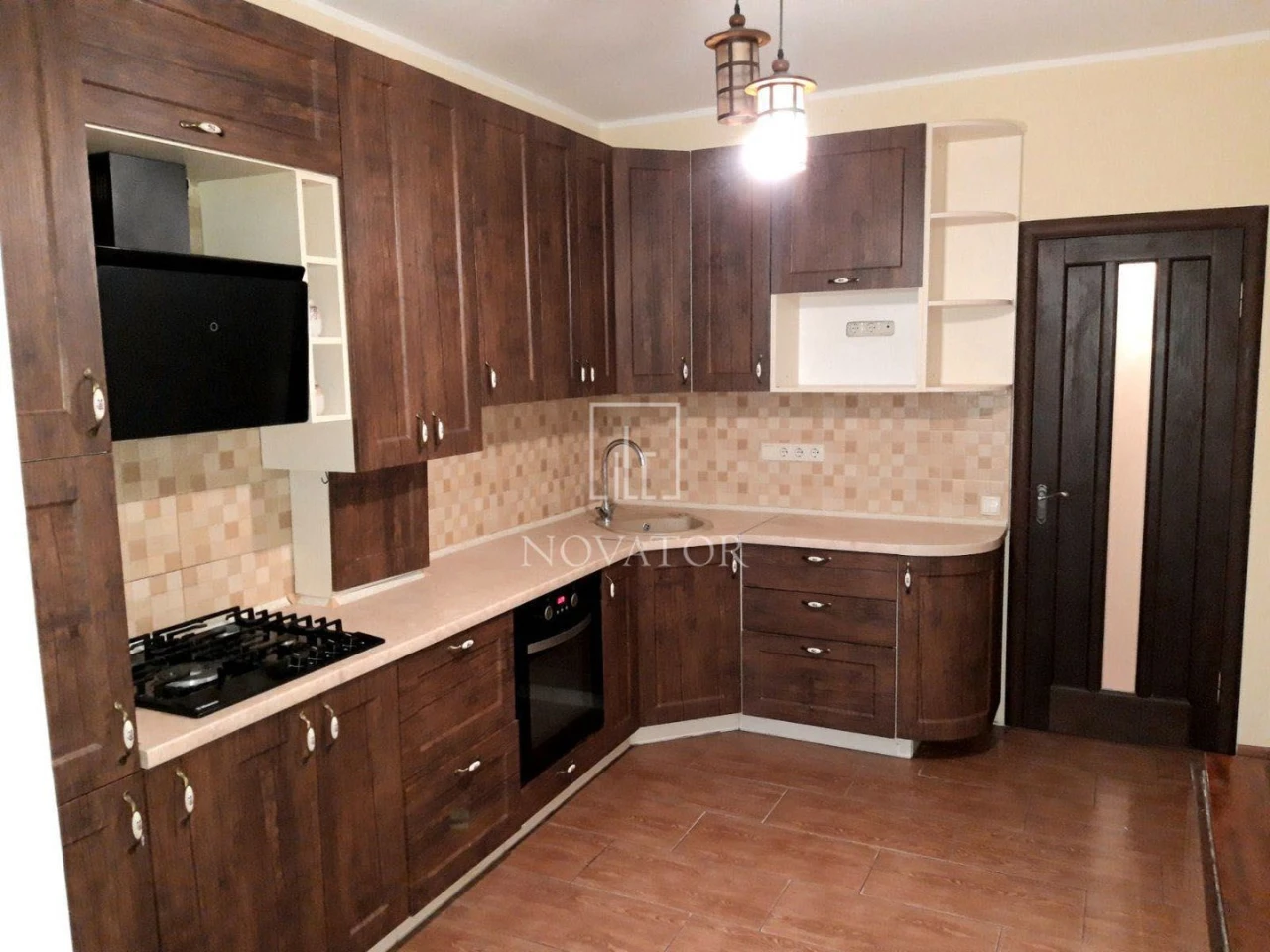 Apartment in the center, 77 sq m, opposite School No. 17 and Nezhnay Park