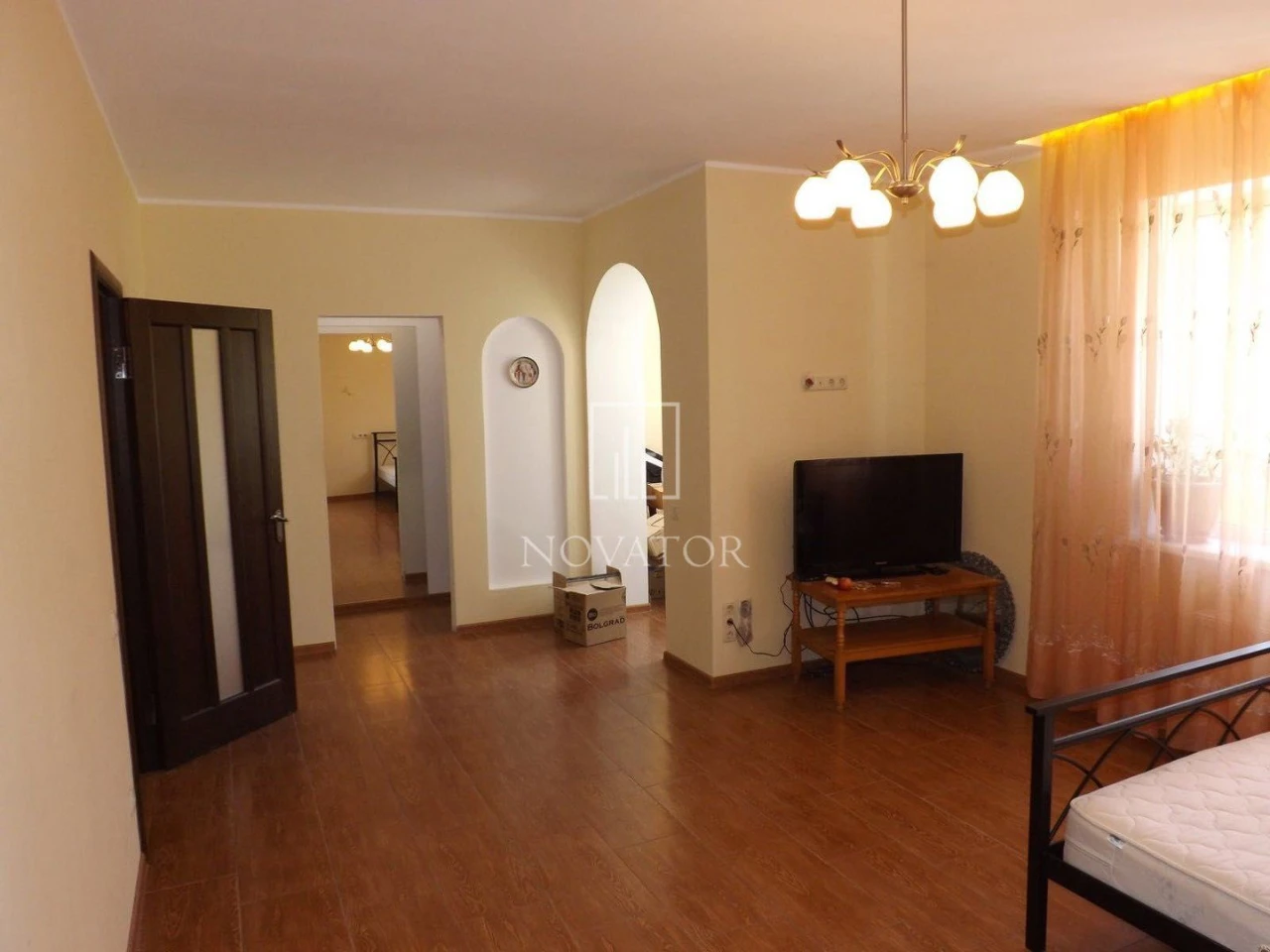Apartment in the center, 77 sq m, opposite School No. 17 and Nezhnay Park