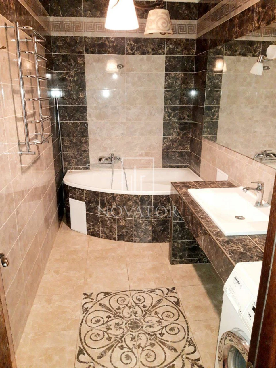 Apartment in the center, 77 sq m, opposite School No. 17 and Nezhnay Park
