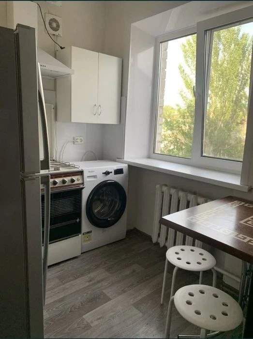 For sale 2-room apartment in the center on Lobanovsky St.