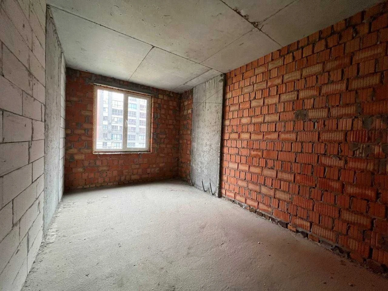 Продається простора двокімнатна квартира в новому житловому комплексі "Ірпеня"