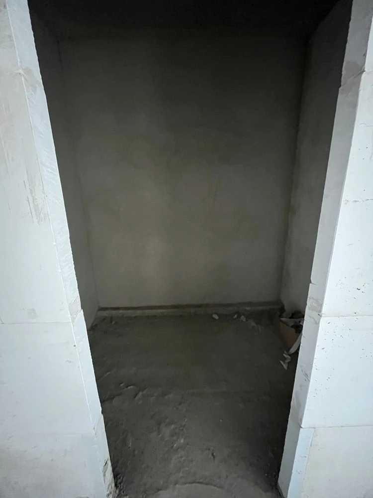 1-bedroom apartment for sale! No renovation!