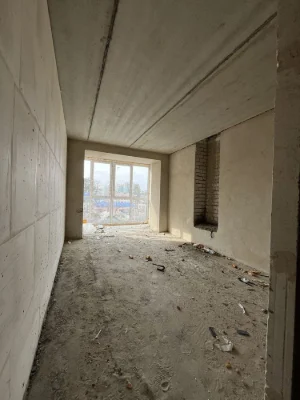 1-bedroom apartment for sale! No renovation!