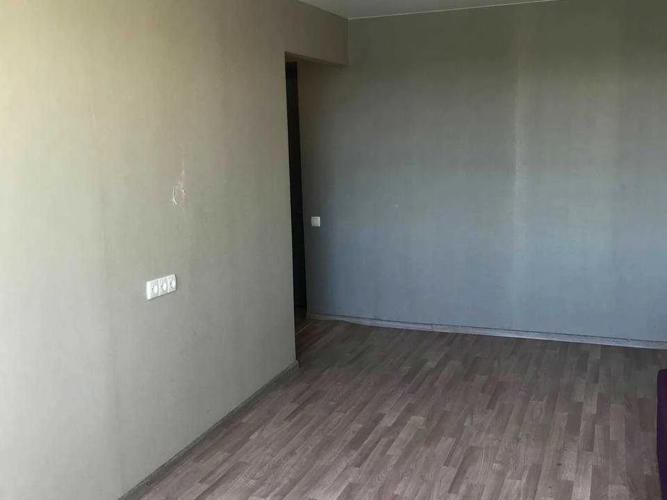 Apartment. Dnipro, Bazavlutska St.