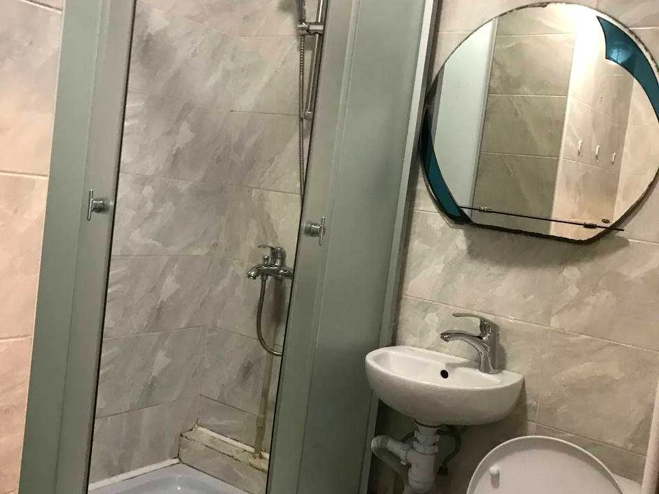 Apartment. Dnipro, Bazavlutska St.